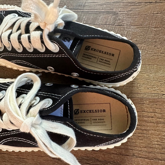 Women's Excelsior Industrial Classic Sneakers Size US 4 Black - Picture 3 of 7